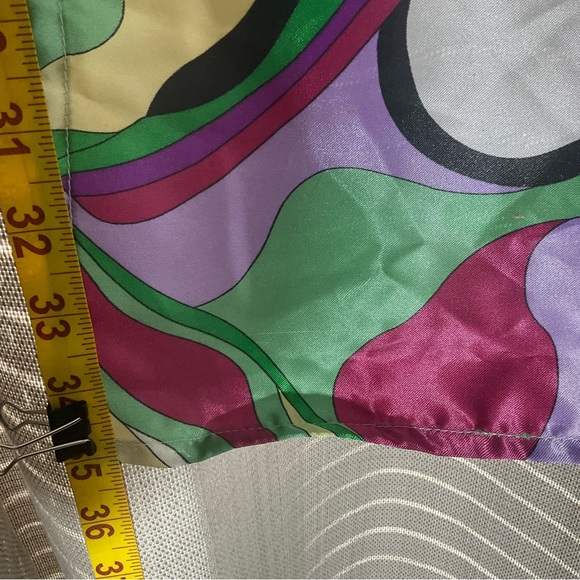 Dennis by Dennis Basso Vibrant Green Purple White Printed Scarf Pre-Owned 35” sq - Picture 13 of 15